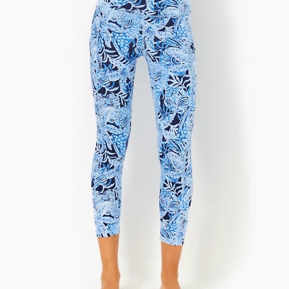 Lilly Pulitzer UPF 50+ Luxletic 24" High Rise Weekender Midi Legging! Sz L - Picture 6 of 12